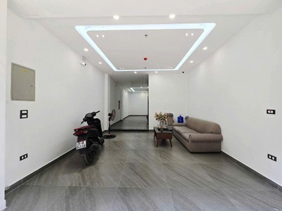 Bán nhà chín chủ phân lô hoàng quốc việt cầu giấy vỉ hè oto thang máy 65m x7t nhỉnh 28 tỷ 2