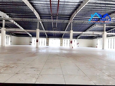 Cho thuê showroom 2200m2 tp biên hòa, đồng nai giá 250t 2