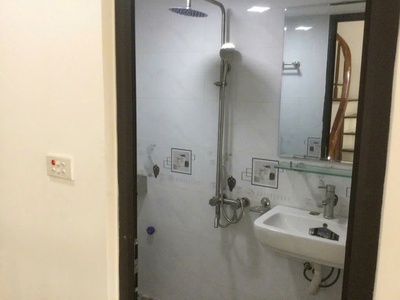 Chính chủ cho thuê nhà 4 tầng tại thôn yên lũng, cách đại lộ thăng long 400m 3