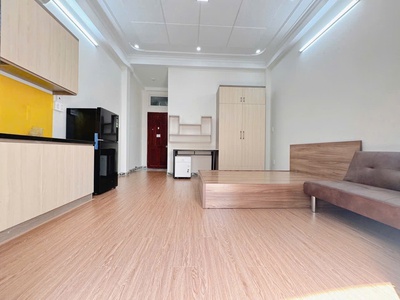 Bán chdv - ngay trung tâm phú nhuận - phan xích long - 5 tầng btct - 6pn lớn - gấp bán định cư - 2