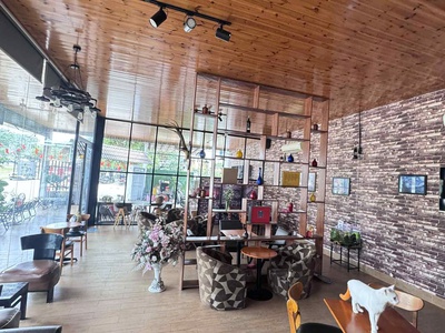 Vĩnh tân - sang quáng cafe nguyên căn góc 2 mặt tiền. 2