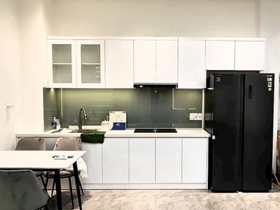 Nhà xây mới 1 trệt. 2 lầu. sân thượng -2 pn. 3wc. ban công lớn 6 tỷ 250 2