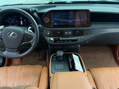 Bán Lexus LS500h sản xuất 2025 siêu lướt 600 Km, mới 99,99. 6