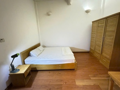 Cho thuê Căn hộ dịch vụ tại Ngõ 105 Thụy Khuê Tây Hồ. Ban công View cực thoáng. Chỉ 7tr 2