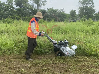 Máy cắt cỏ trục băm, quật cỏ Kawasaki VMTB70 2