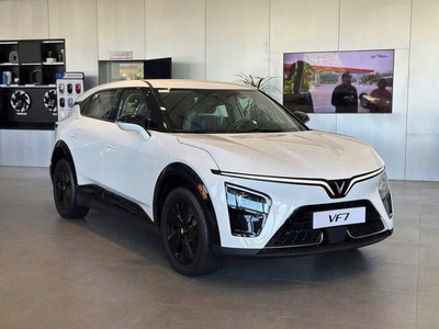 Ưu đãi sập sàn tháng 11 vf7, vf7 plus giảm cực mạnh 1