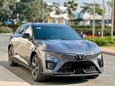 Ưu đãi sập sàn tháng 11 vf7, vf7 plus giảm cực mạnh 3