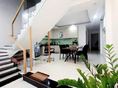  Nhà 2 tầng đẹp Full nội thất - Kiệt Oto Chế Lan Viên - Sát biển Mỹ Khê  1