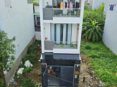 Nhà Phố 3 Tầng, Hoàn Công Đủ, Đường Ô tô 8m, Ngay chợ Long Trường   Giá 5.3 tỷ TL 1