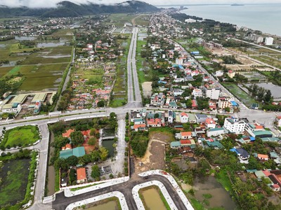 Đất biển trung tâm khu du du lịch hải tiến mà giá chỉ có hơn 700 triệu 0
