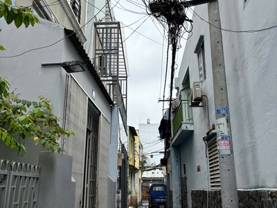 Chính chủ cần bán nhà đẹp phường 21, quận bình thạnh định cư mỹ nên bán gấp 4