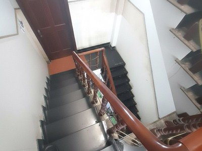 Giáp âu cơ - lạc long quân - hẻm 4m thông - nhà 4 tầng - 5pn - 107m nở hậu chỉ 7.x 4