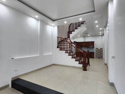 Nhà đẹp lạc long quân - tây hồ, dt50m2, 4 tầng, 4p. ngủ, ngõ thông 4