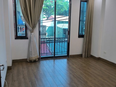 Nhà đẹp lạc long quân - tây hồ, dt50m2, 4 tầng, 4p. ngủ, ngõ thông 2