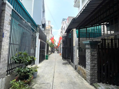 Bán gấp nhà 120m linh đông 3pn, hẻm xe hơi vf3, gần phạm văn đồng giá chỉ 3.55 tỷ 0