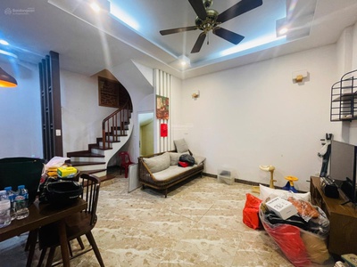 Bán nhà ngõ trần duy hưng, cầu giấy, 35m2 x 4 tầng, 3pn, sđcc, 14.3 tỷ 0