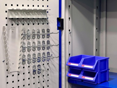 Tủ Treo Đồ Nghề 2 Cánh ALLY QT-HC04 Giải Pháp Lưu Trữ Chuyên Nghiệp Cho Xưởng Gara 2