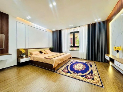 Cần bán nhà vũ trọng phụng ngõ thẳng tắp cách mặt phố 30m - 60m x 5 tầng mặt tiền 5,5m 0