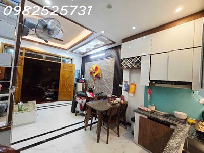 Bán nhà ngõ 420 khương đình - 34m 5 tầng gần ô tô - sổ đỏ nở hậu giá 7,6 tỷ 1