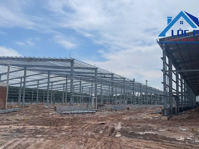 Cho thuê xưởng 9300m2 kcn trảng bom, đồng nai giá chỉ 4/m2 0