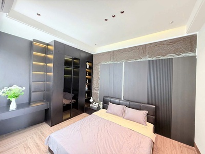 Siêu phẩm, bán nhà ngọc thuy long biên, thang máy, oto vào nhà, full nội thất,45m 2