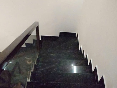 Nhà 1 trệt 1 lầu mới xây  cần bán 4