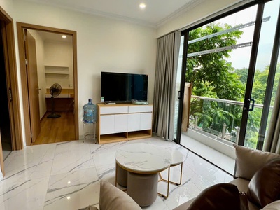 Cho thuê căn hộ 1 ngủ tách bếp giá 7.5tr tại KĐT Waterfront 1