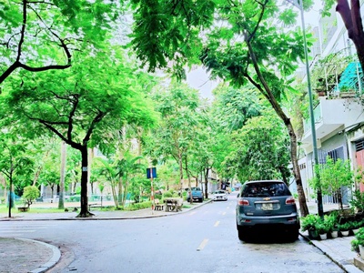 Bán biệt thự văn phú view vườn hoa gần công viên sổ đỏ chính chủ 2