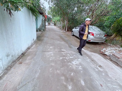 Đẹp bán tiếc lắm vị trí  đất sất dự án  --dt 100 m fun thổ cư -tại vệ sơn đông tân minh huyện sóc 1