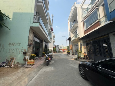 Hẻm xe hơi 8m - sổ hồng riêng - chỉ 4 tỷ 2