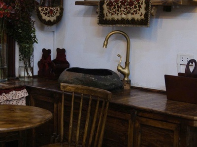 Chính chủ cần sang nhượng tiệm hoa có thể kết hợp làm quán cafe trung tâm ba đình, hà nội 3