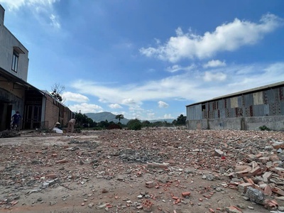 Đất hẻm xe tải quốc lộ 27 liên hiệp đức trọng ngay gần trung tâm, sân bay... 6