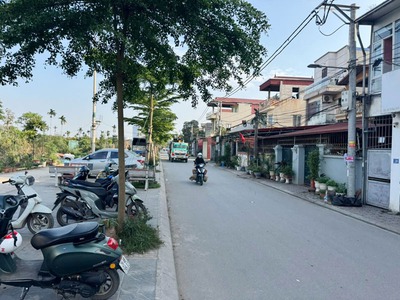 Chính chủ bán 49,3m2 đất Khoan Tế, Bát Tràng. Đường rộng 15m, View UBND xã Doanh trại Quân Đội 2