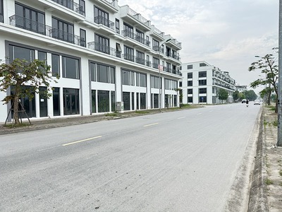 Bán Shophouse Metropolitan 80m2, Mặt Tiền 5m: Vị Trí Vàng, Hai Mặt Tiền Đường 22m, sau 5m vườn hoa 0