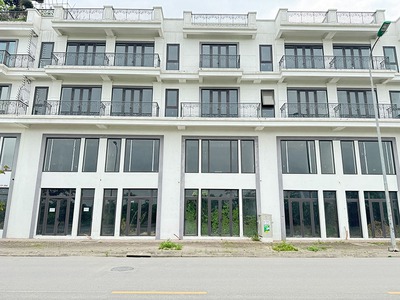 Bán Shophouse Metropolitan 80m2, Mặt Tiền 5m: Vị Trí Vàng, Hai Mặt Tiền Đường 22m, sau 5m vườn hoa 1