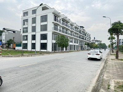 Bán Shophouse Metropolitan 80m2, Mặt Tiền 5m: Vị Trí Vàng, Hai Mặt Tiền Đường 22m, sau 5m vườn hoa 4