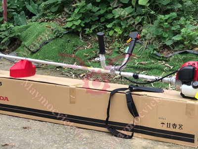 Máy cắt cỏ 4 thì UMK425T U2ST giá rẻ 0