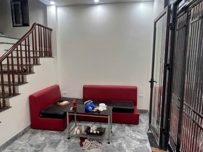 Bán Gấp Nhà Đại Từ, DT50m2 ,Giá Hơn 9Tỷ ,Hai Mặt Thoáng ,full nội Thất 3