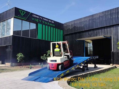 Cầu dẫn lên container - Dốc lên container 1