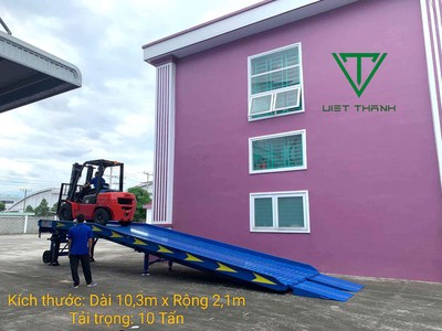 Cầu dẫn lên container - Dốc lên container 2