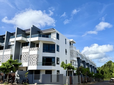 Căn Góc 200 m2 Trung Tâm Phố Buôn Ma Thuột 1