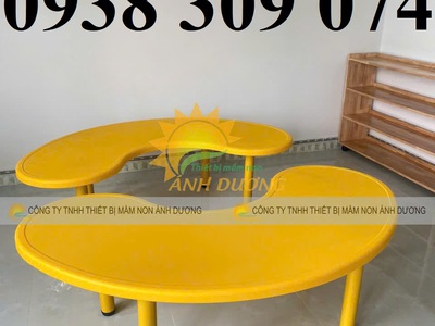 Bàn nhựa vòng cung nhập khẩu, bàn bán nguyệt mầm non 0