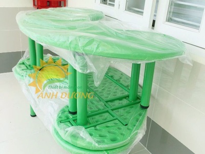 Bàn nhựa vòng cung nhập khẩu, bàn bán nguyệt mầm non 5