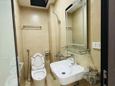 Bán toà nhà cho thuê đường bưởi trung tâm quận ba đình 4