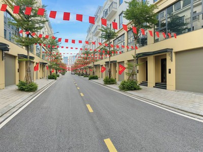 Cực hiếm Nhà phố 5 tầng 85m cạnh 16 tòa chung cư Vinhomes giá chỉ 1,8 tỷ 2