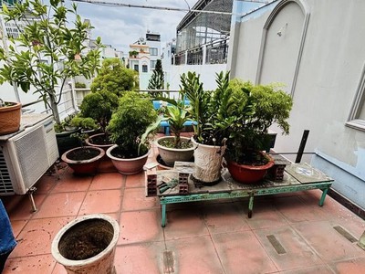 Mặt tiền lô góc luỹ bán bích 4 tầng 87m n 5 dòng t.iền hơn chục chỉ 13.x 3