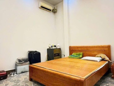 Nhà 2 tầng btct mới tinh 127m2 ngang hơn 7 mét, ô tô ngủ trong nhà giáp quận 12. 3