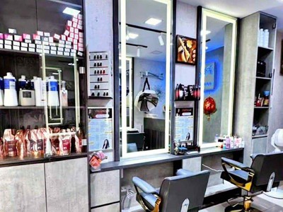 Chính chủ cần sang tiệm tóc đang hoạt động tốt tại phú nhuận, hcm. 1