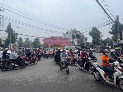 Mặt tiền kinh doanh nguyễn thị minh khai   ngã tư chiêu liêu, dĩ an   ngang 5m, chỉ 6,x tỷ  0