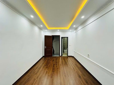 Nhà mới ngay láng hạ, giảng võ 32m 5 tầng - 3pn rộng giá 7.98 tỷ 1